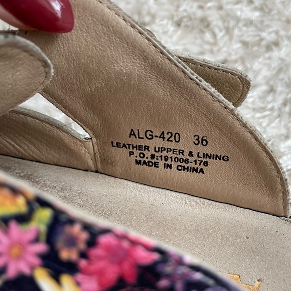 Alegria Classic Cultivate Floral Slip On Clog - Size 36 - Picture 6 of 8